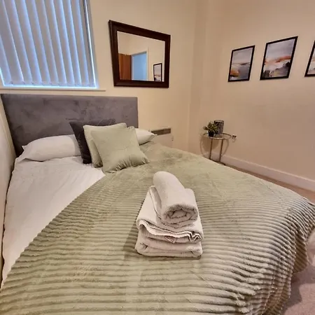 Apartment 2 Bedroom - City Centre Location - Perfect For Family's