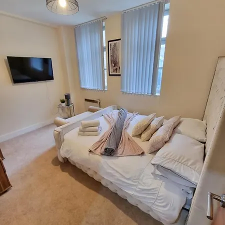 2 Bedroom - City Centre Location - Perfect For Family's Bradford (West Yorkshire)